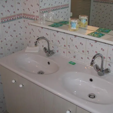 Du Blaisel Bed & Breakfast 3*